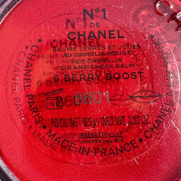 N°1 de Chanel Red Camellia Lip and Cheek Balm New in Box 6.5g #6 Berry Boost - Picture 12 of 13